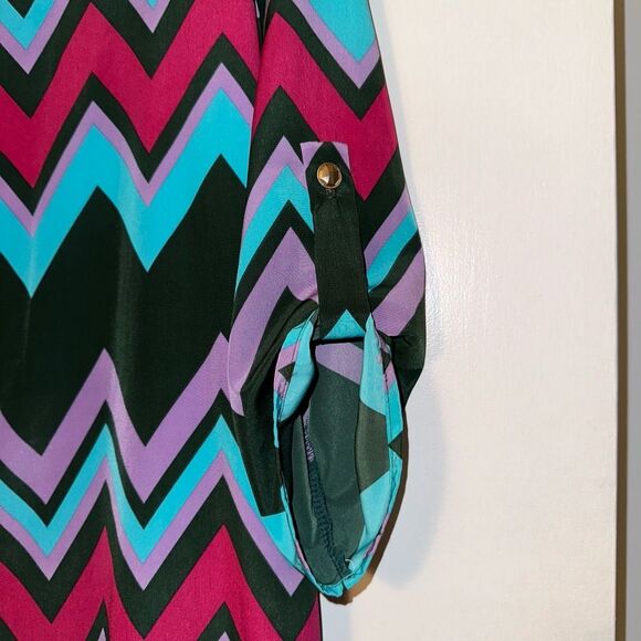 Peach Love Cream Women's Multicolor Zig Zag Print Shift Dress Small NWT - Picture 4 of 11